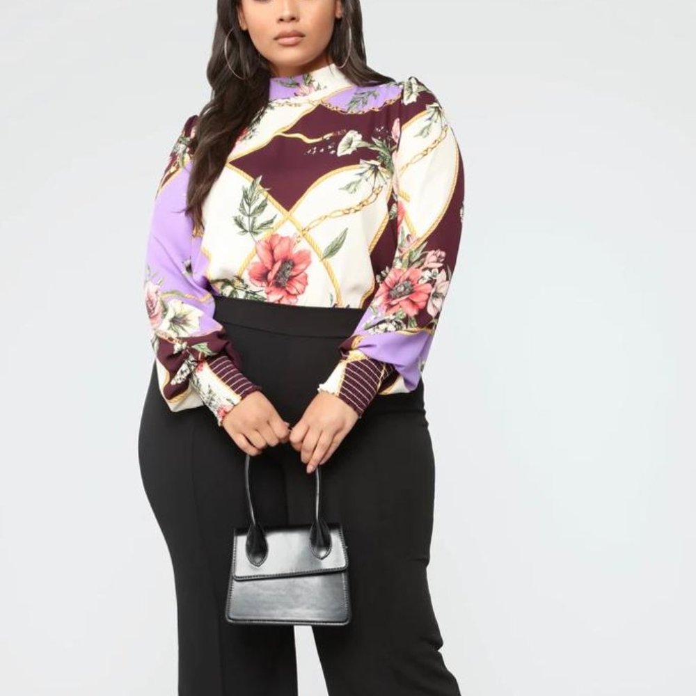 CLASSY FLORAL - Picture 2 of 4